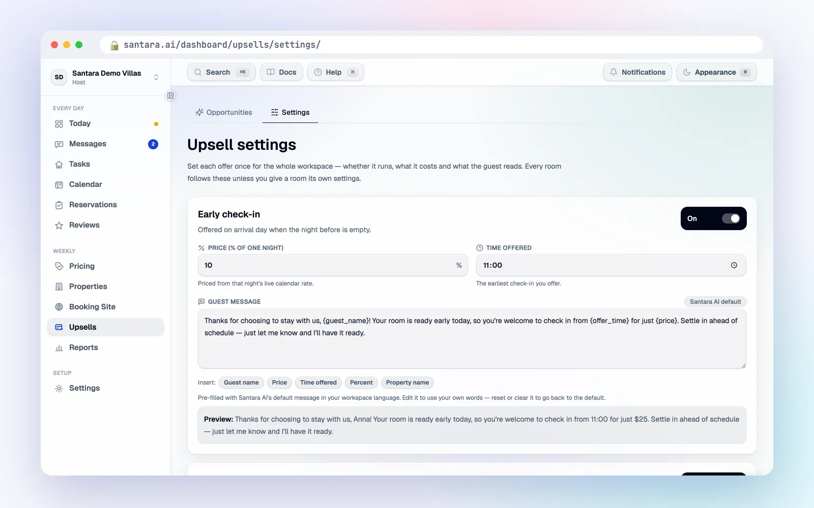 Pengaturan early check-in di Santara AI Upsell dengan pesan untuk tamu, chip sisipan dan pratinjau langsung